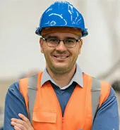Certified Professionals and Modern Equipment. - 极速电竞
